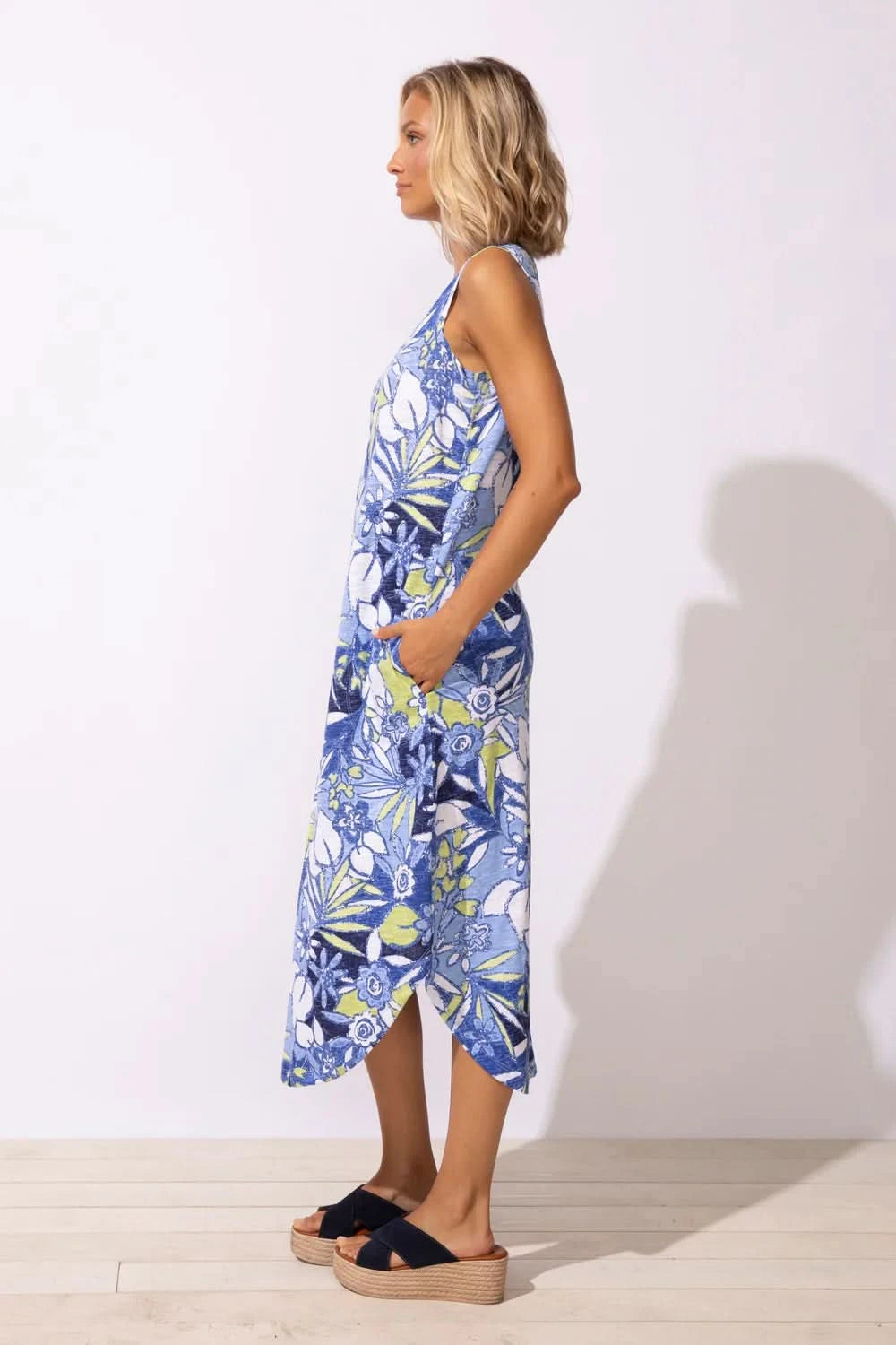 Sleeveless Seamed Dress