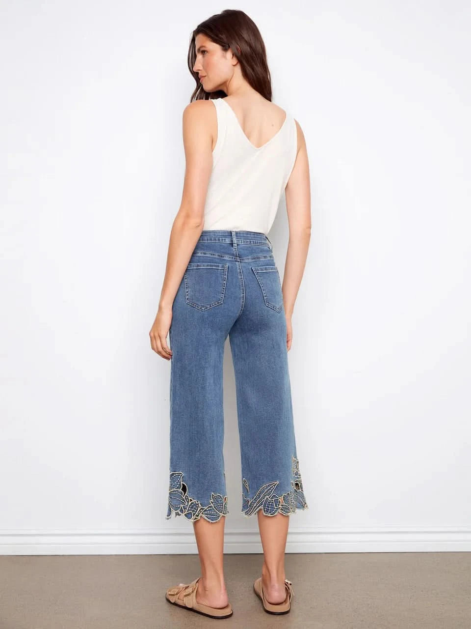 Cropped Wide Leg Jeans With Floral Embroidery