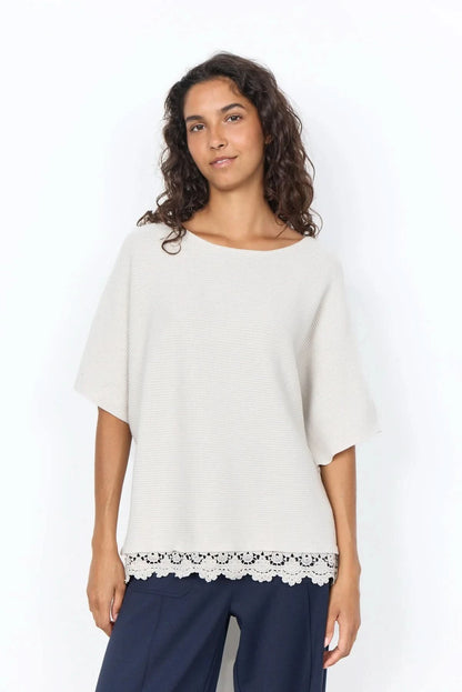 Soya Concept Helda short-sleeve knit top in Light Sand with lace hem