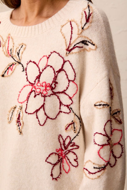 EMBROIDERED CREW NECK