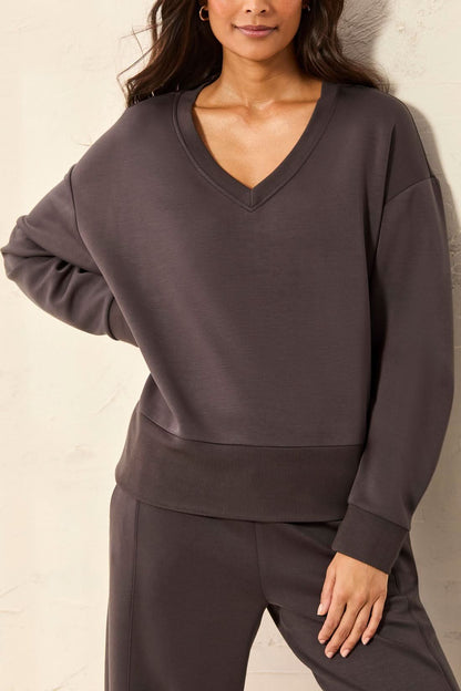 V NECK TOP