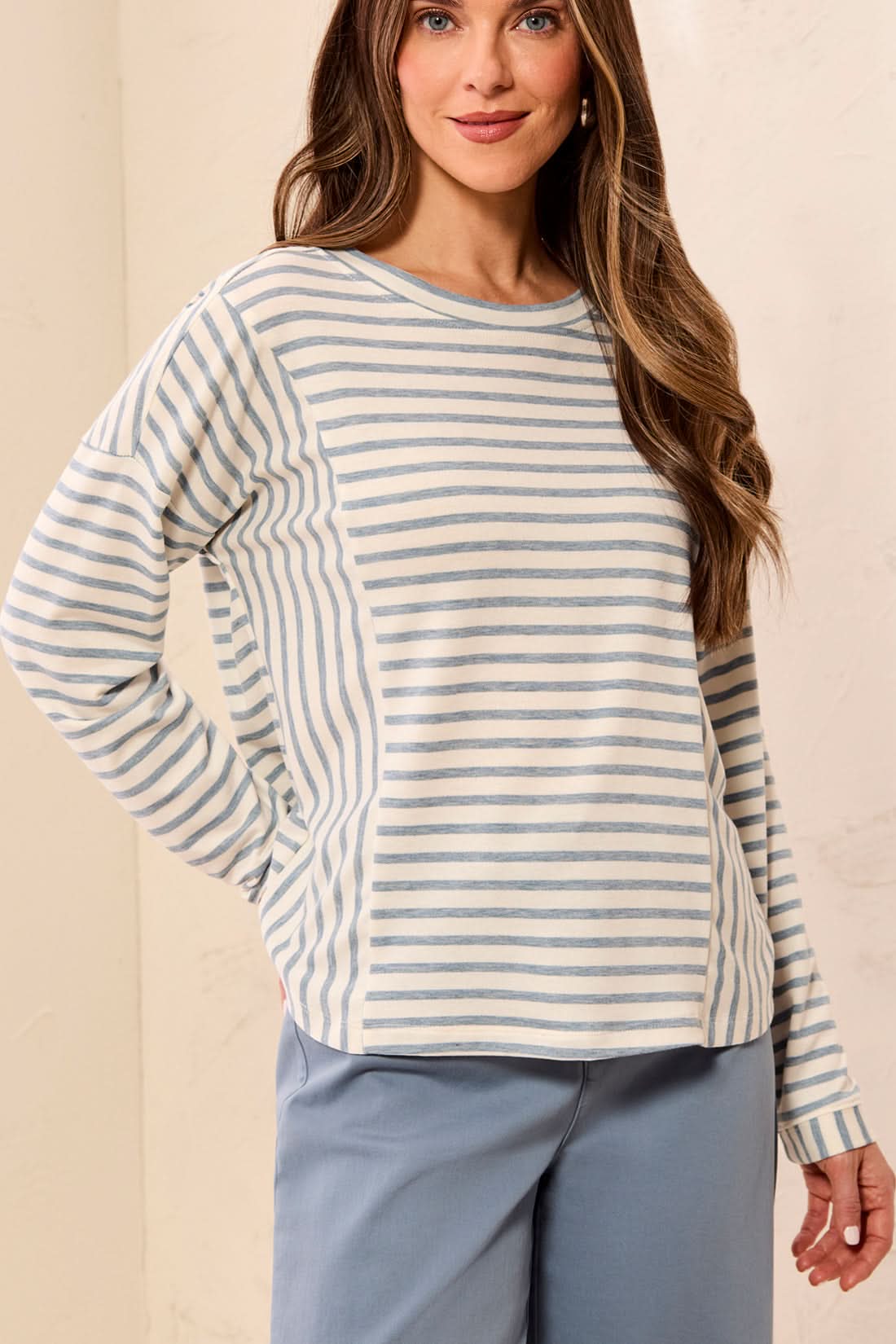 CREW NECK TOP
