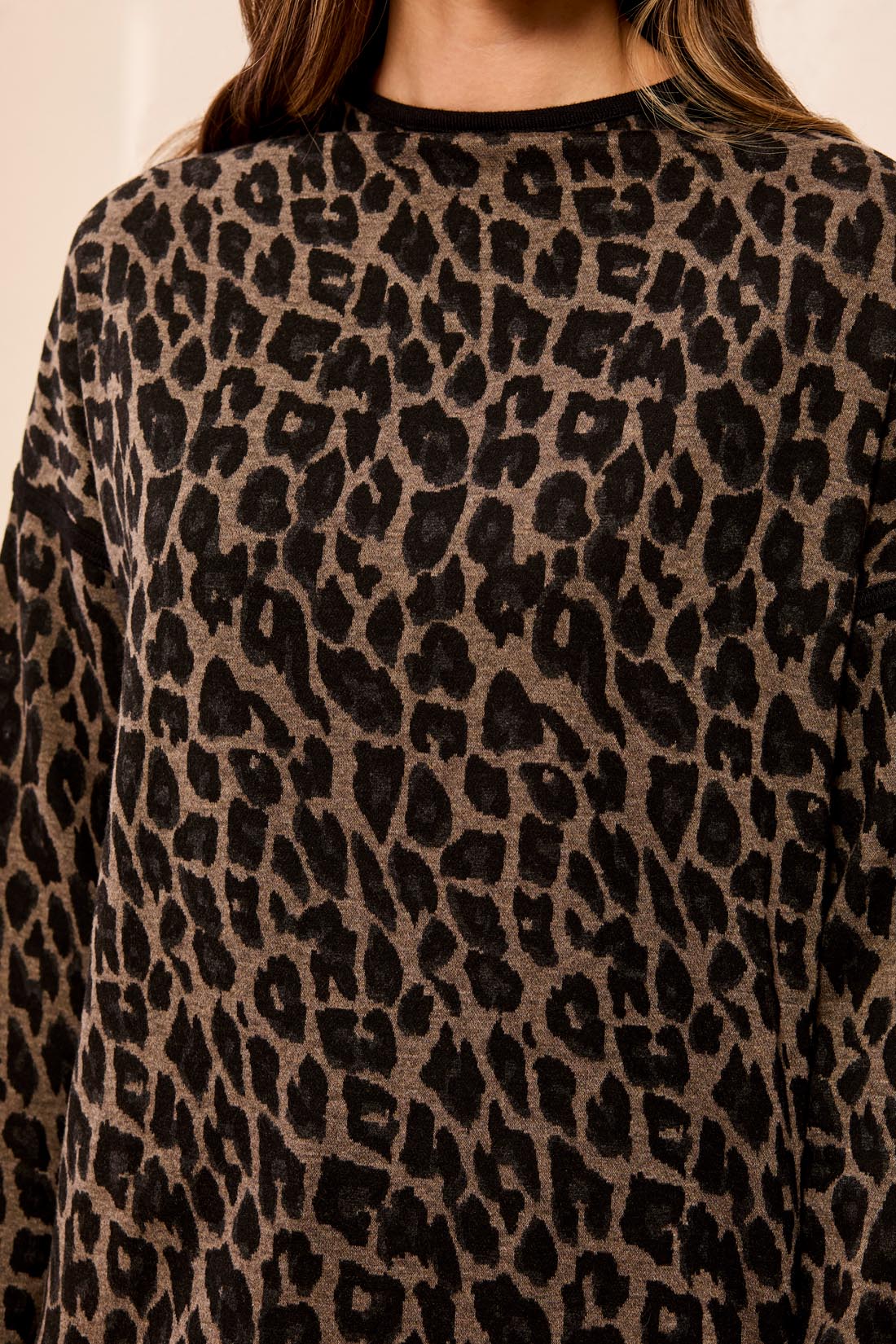 MOCK NECK TOP